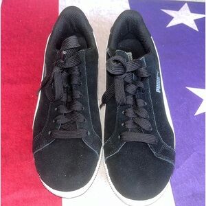 PUMA SMASH SUEDE JR SNEAKERS MODEL 362027-01 Size 5